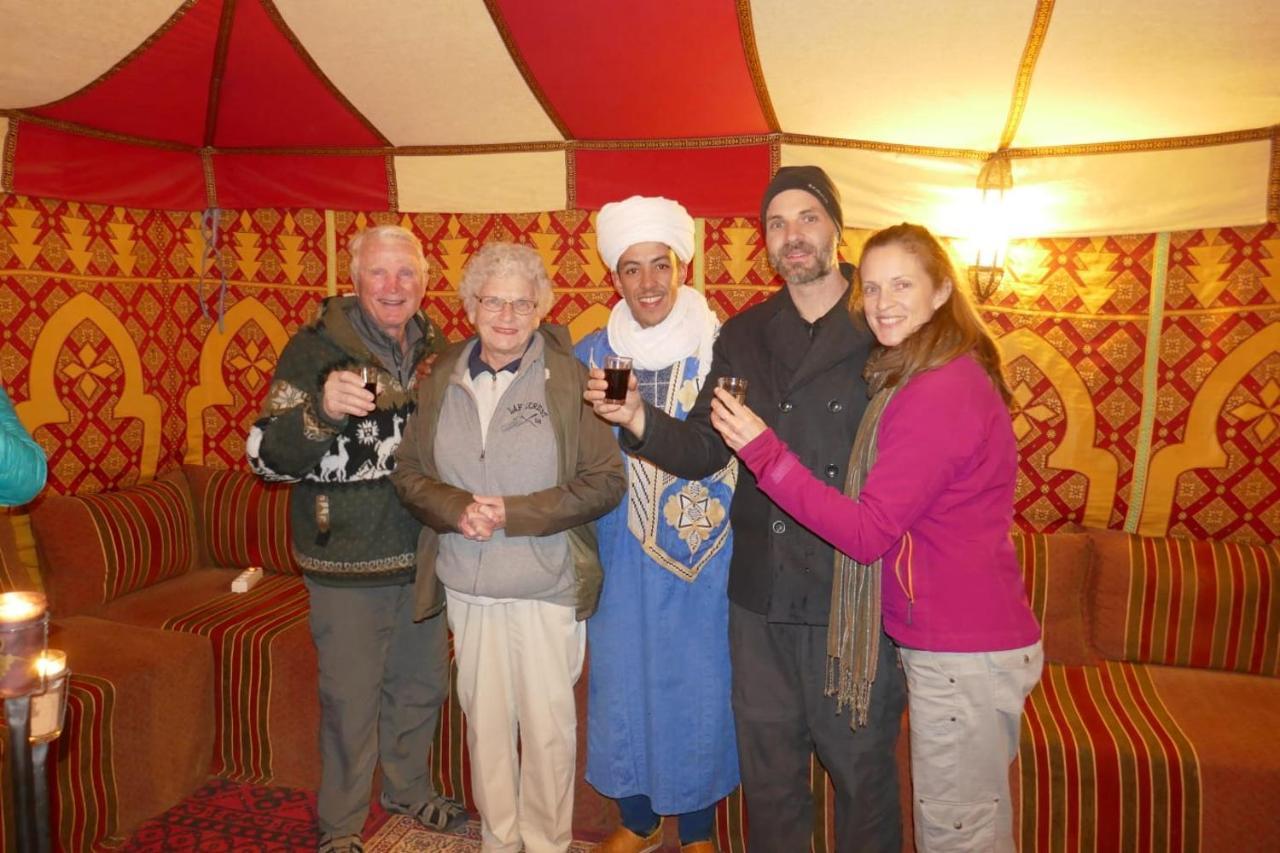 Tifinagh Guest House 梅尔祖卡 外观 照片