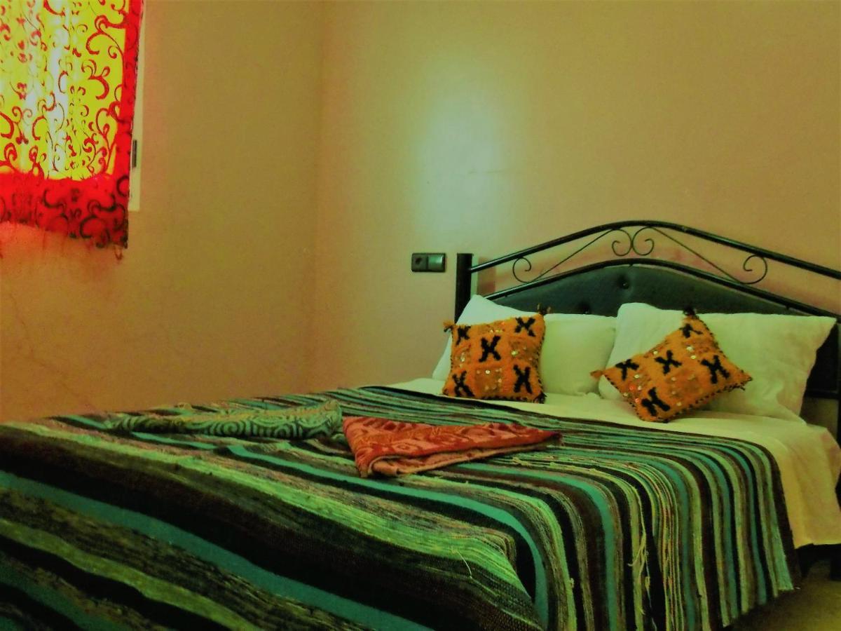 Tifinagh Guest House 梅尔祖卡 外观 照片