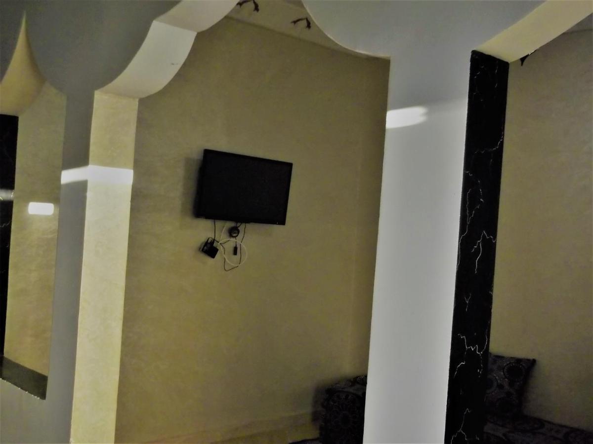 Tifinagh Guest House 梅尔祖卡 外观 照片
